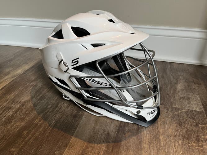 New with Tags Cascade S Lacrosse Helmet