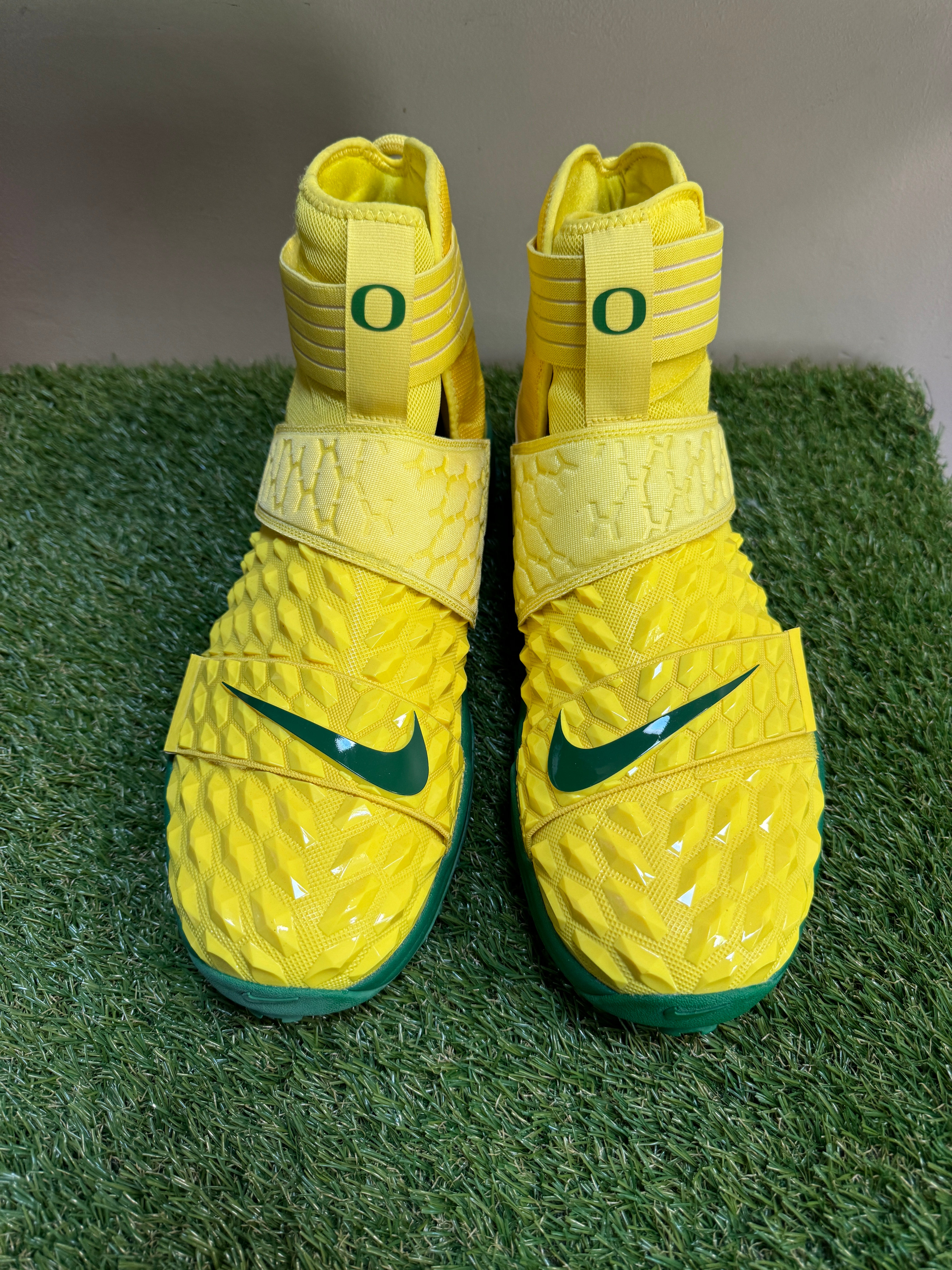 Nike Force Savage Pro 2 Mid Shark Oregon Ducks Sample PE Cleats Sz 17 CI9904-107 Nike Force Savage Pro 2 Mid Shark Oregon Ducks Sample PE  main image 3