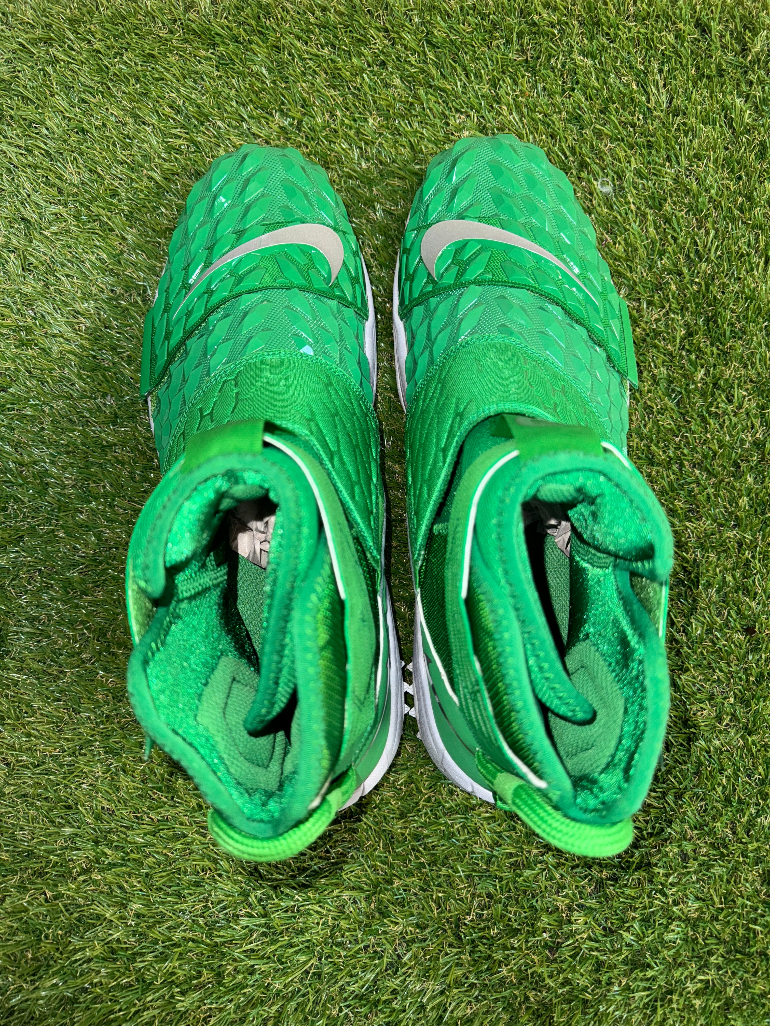 Nike Force Savage Elite 2 Shark Oregon Ducks Sample PE Cleats CK2834-301 Mens Nike Force Savage Elite 2 Shark Oregon Ducks Sample PE  main image 4
