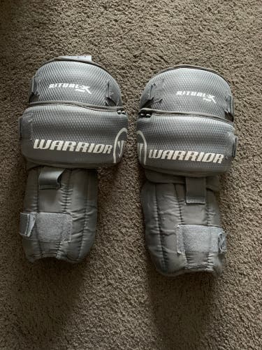 Goalie warrior knee pads