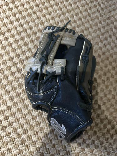 Used  Left Hand Throw 11.5" Baseball Glove