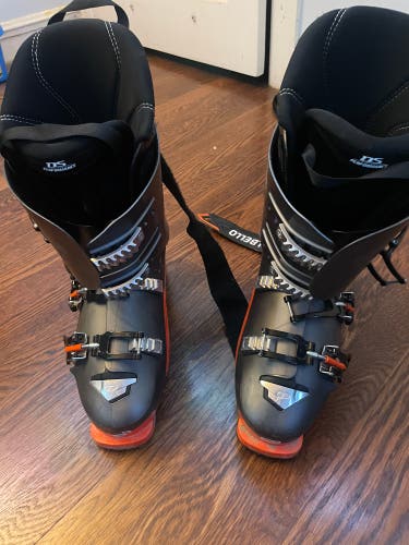 Dalbello DS AX 90 Ski Boots 28.5