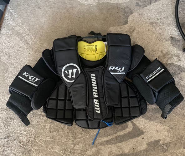 Warrior L-XL R/GT intermediate goalie chest protector