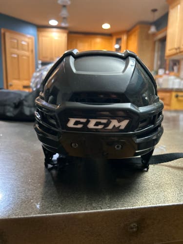 Used Ccm Tacks 910 Helmets