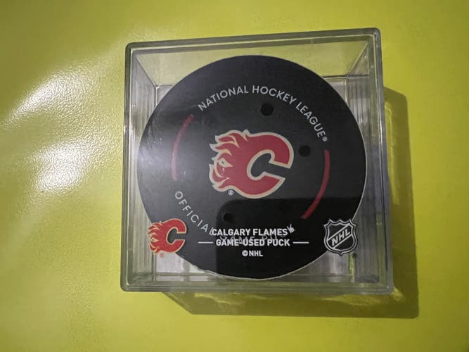 NHL Calgary Flames Martin Pospisil Goal scored puck Sioux City Musketeers USHL Rookie Season