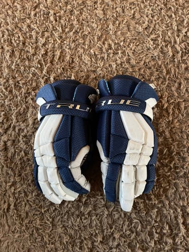 True Source Lacrosse Gloves