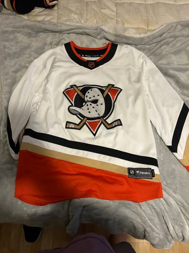 Anaheim Ducks Fabletics Alternate Jersey 2023