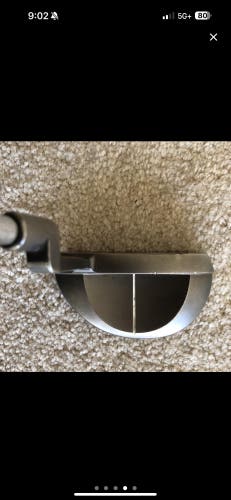 Red Used  Mallet Right Handed Uniflex 34" Futura X Putter