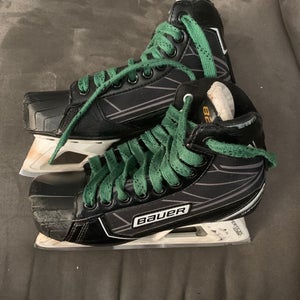 Used Junior Bauer Supreme S170 Hockey Goalie Skates Size 5.5