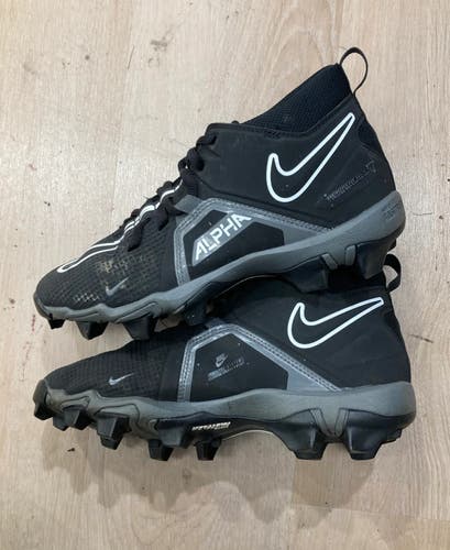 Used Youth Size 4.0  Nike Alpha Menace 3 Shark Mid Top Cleats
