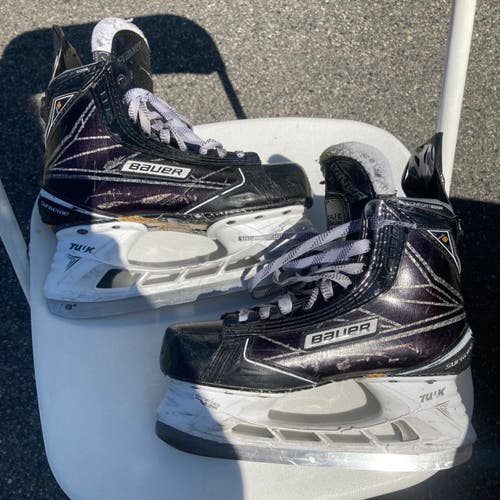 Used Bauer Supreme 1S Hockey Skates (Size 4 - Intermediate)