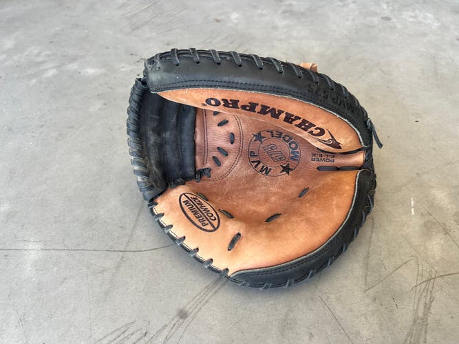 Champro youth catchers glove LHT