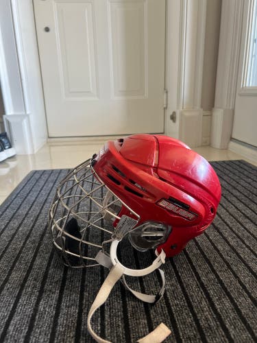 Bauer 9900 Hockey Helmet