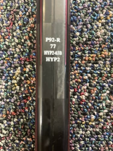 New Senior Bauer Right Handed P92 Vapor Hyperlite 2 Hockey Stick
