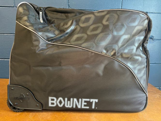 Bownet Wheeled Bucket Bag