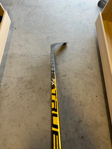 New Senior True Left Hand P29 Pro Stock Catalyst PX Hockey Stick