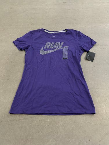 Nike Running Women’s Medium Short Sleeve Shirt