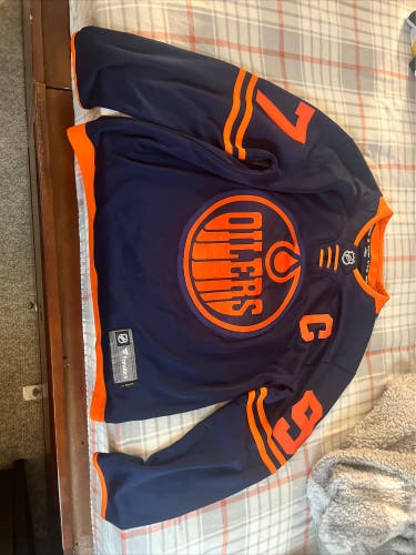 Connor Mcdavid Great Condition Jersey Adult XS