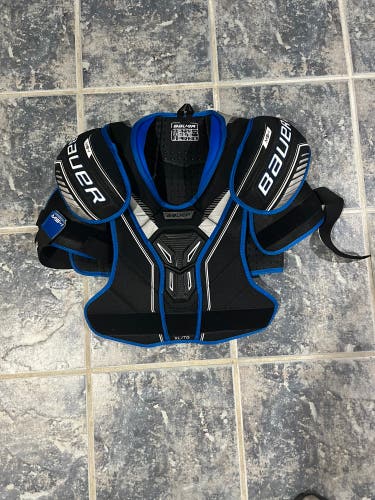 Bauer Shoulder Pads Blue