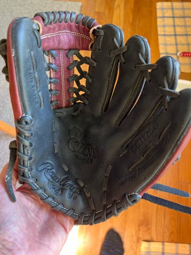 Used  Rawlings Infield 11.25" Gold Glove Baseball Glove