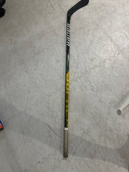 Used Bauer Right Handed P92 Supreme UltraSonic Hockey Stick