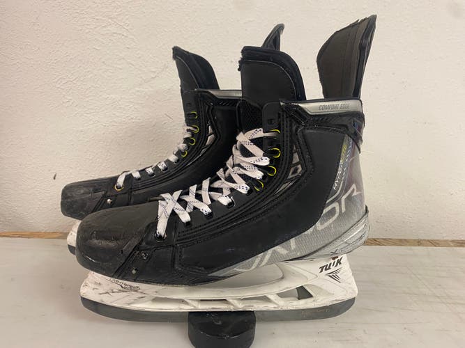 Bauer Vapor HyperLite Mens Pro Stock Size 10.5 Hockey Skates 4648