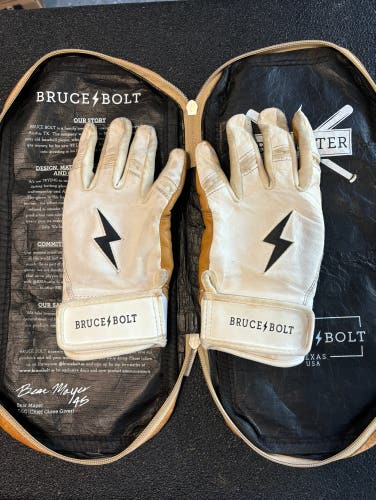 Bruce Bolt batting gloves Youth Large
