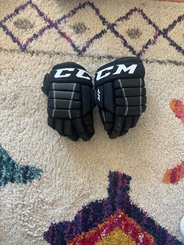 Ccm 4r gloves