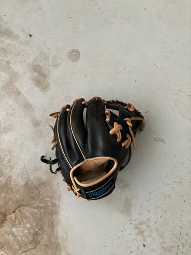 Used 2023 Right Hand Throw Rawlings Infield Heart of the Hide Baseball Glove 11.5"