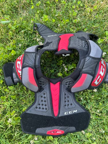 Brand New Ccm Qlt290 Shoulder Pads