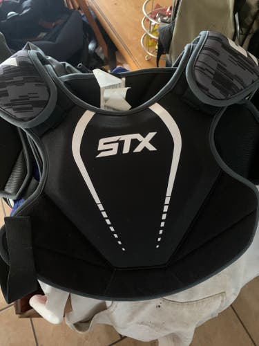Used Large Youth STX Stallion 75 Shoulder Pads