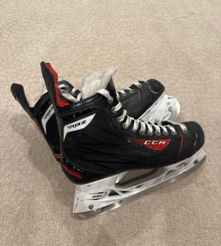 Used Senior CCM 8.5 RBZ Hockey Skates