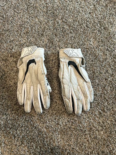 Used Nike Superbad 5.0 Gloves