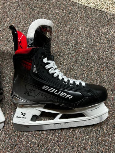 New Bauer Vapor X5 Pro Hockey Skates - Size 8 Fit 2 - Fly X