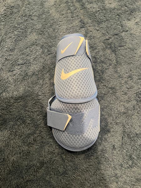 Nike elbow guard | SidelineSwap | Buy and Sell on SidelineSwap