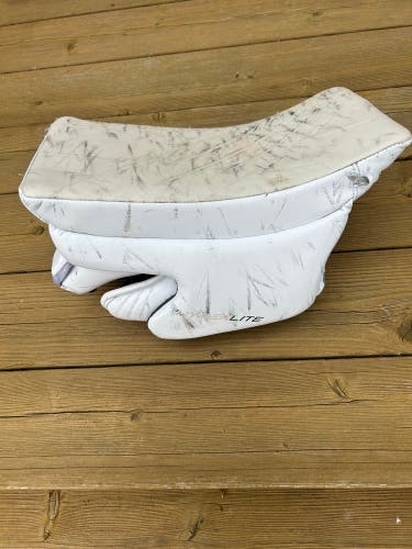 Used Bauer Hyperlite Blocker