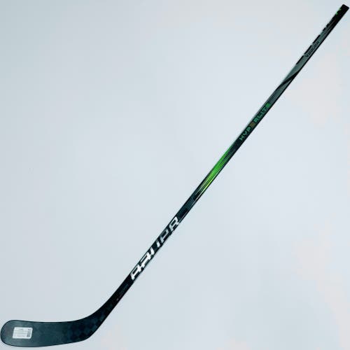 New Bauer Vapor Hyperlite 2 Hockey Stick-RH-77 Flex-P90TM Curve-Grip