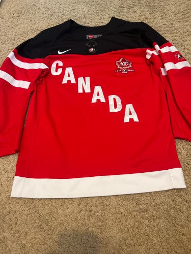 Team Canada Men’s Hockey Jersey