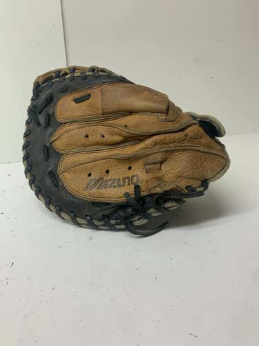 Used Mizuno Franchise Fastpitch 32 1 2" Catcher's Gloves
