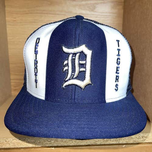 Vintage AJD Lucky Stripes Detroit Tigers Mesh Trucker Snapback Hat Cap RARE MLB