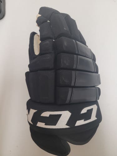 CCM HG97 Gloves 15"