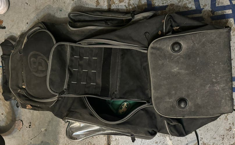 Wire2Wire Tournament  XL Rolling Catchers bag