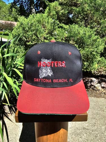 Vintage Hooters Daytona Beach Florida Promo Black Red Vtg Hat Cap Snapack