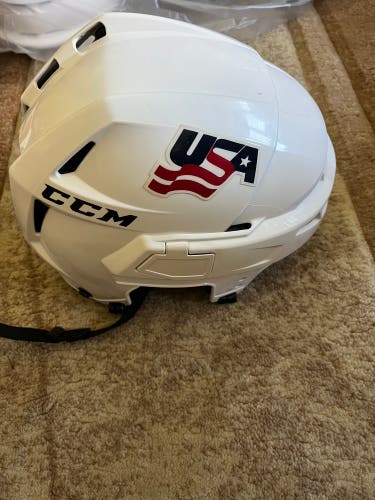 USA CCM V 10 Helmet