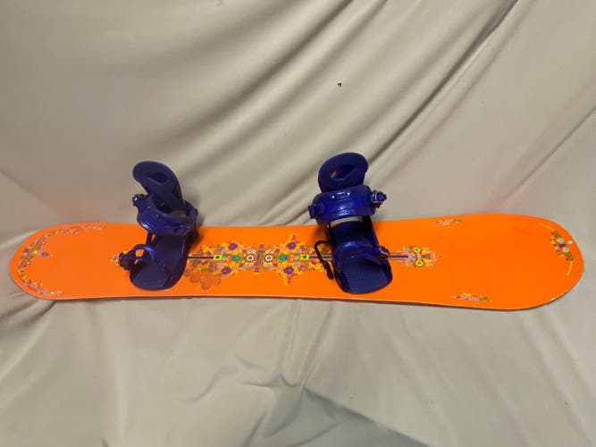 Used Burton Deuav Snowboard With Bindings