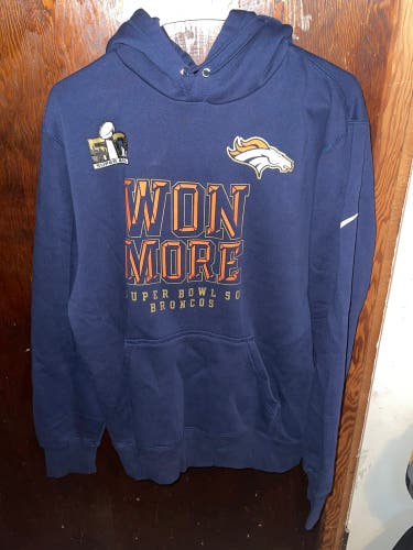 Nike NFL Denver Broncos Super Bowl 50 Hoodie Mens Size XL Pre Owned Graphic Used.