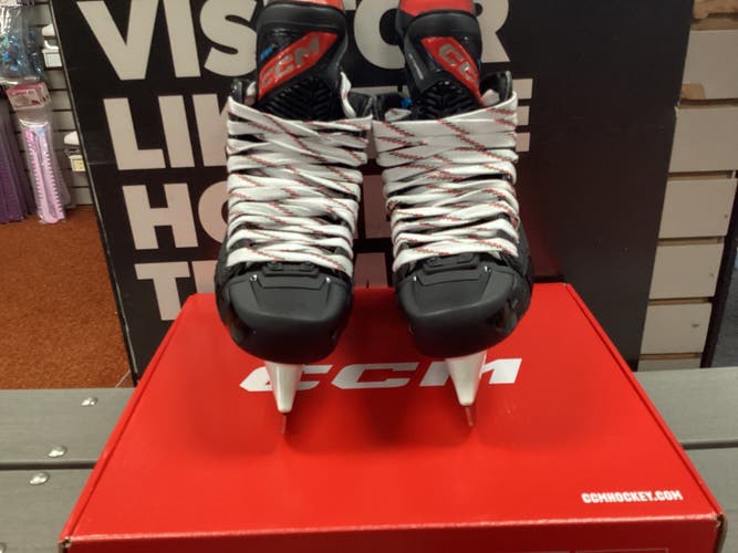 New Senior CCM JetSpeed FT6 Pro Hockey Skates- multiple sizes