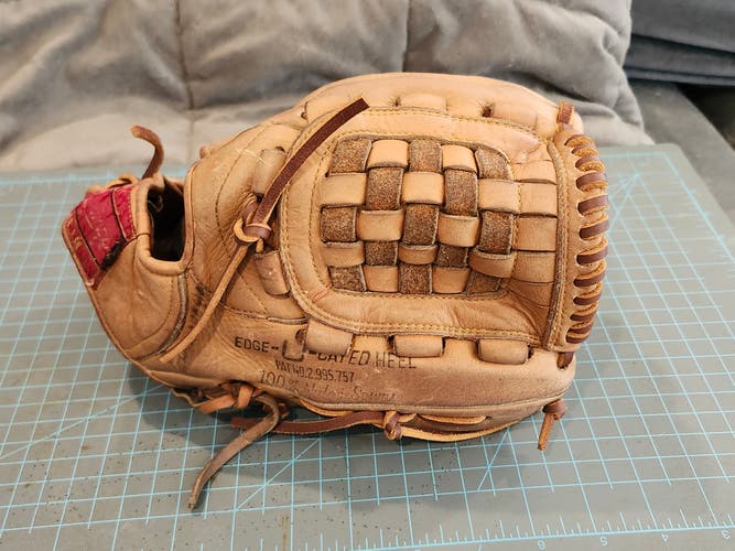 Used Rawlings GJ 18 Baseball Glove