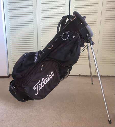 Titleist Golf Stand Bag 4-Way Divided Black Dual Straps