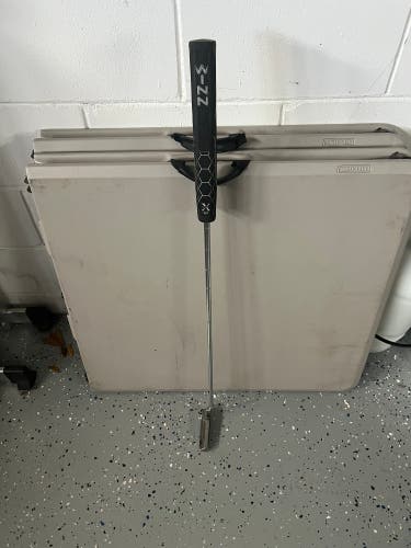 Big grip putter